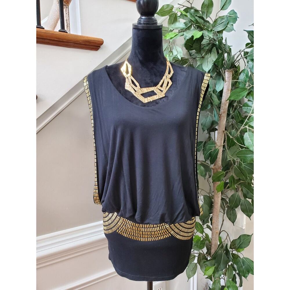 Solid Women's Black Rayon Round Neck Sleeveless Pullover Top Blouse Size Medium